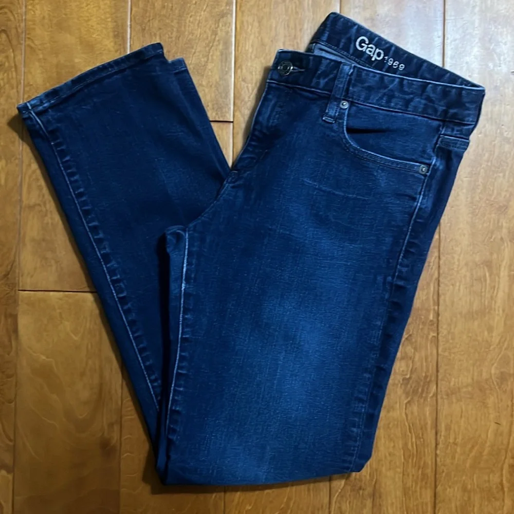 GAP Women's Straight Leg Jeans - Indigo Wash